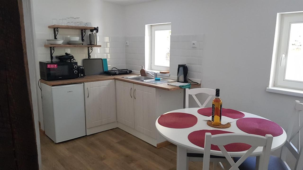 Ubytovani V Soukromi - Apartman Meran 乌帕河畔斯沃博达 外观 照片